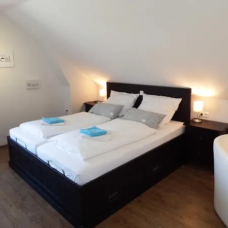 Hotel Jennys
